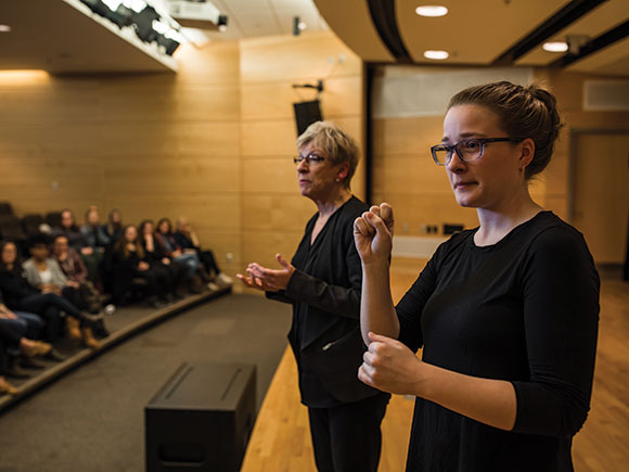 FIA Interpreting tips on working with an ASL interpreter